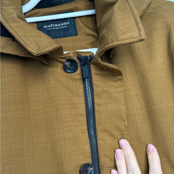 Scotch & Soda Brown Raincoat with Hood and Zipper - Picture 8 of 15